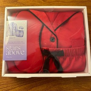 Brand new red statin pajama set